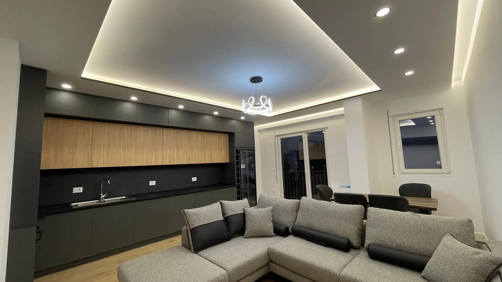 For Rent Apartament 160M Unaza E Re Tirana Apartment